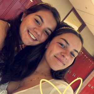 Meet your Posher, Julia